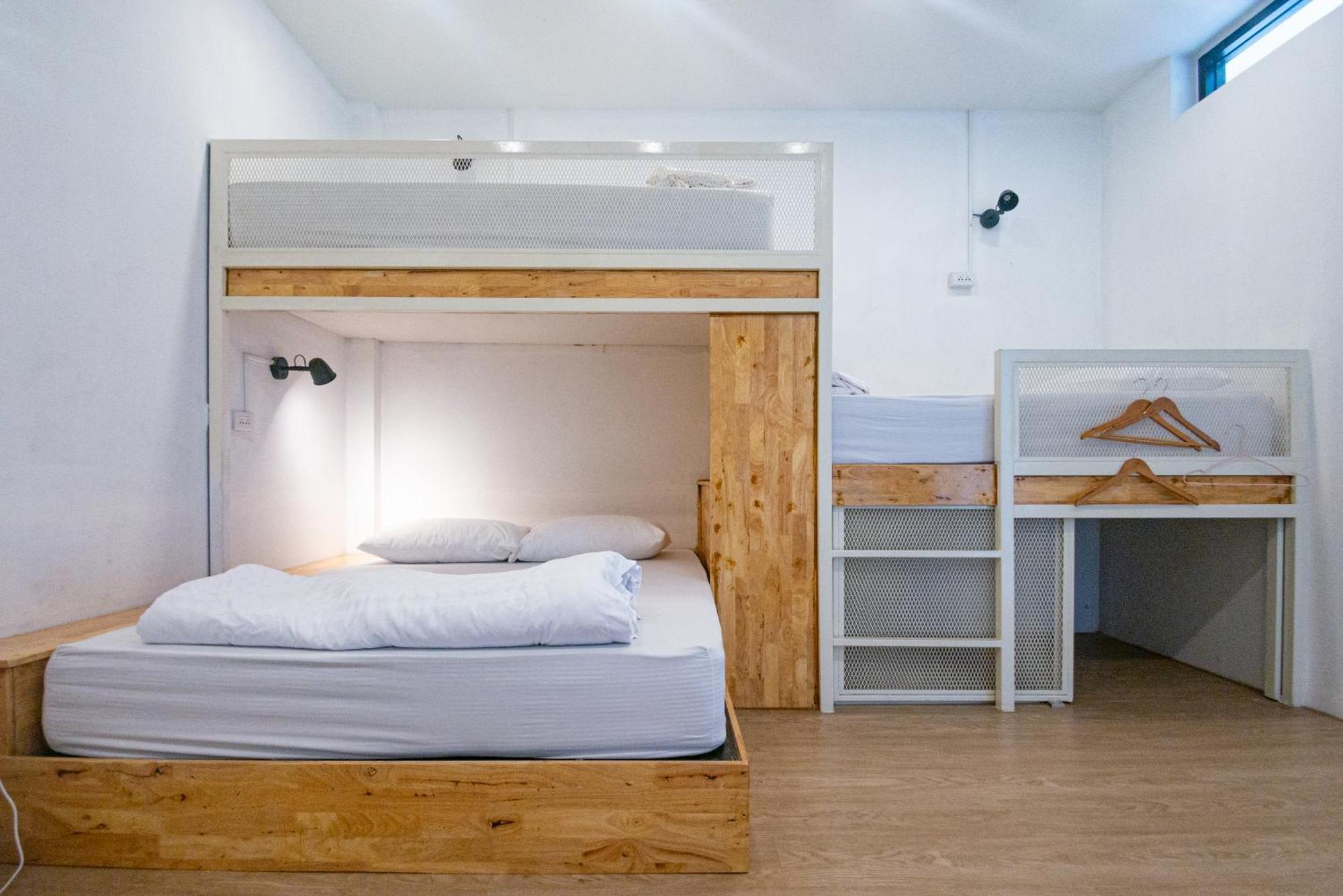 Paknap Hostel Nan Esterno foto