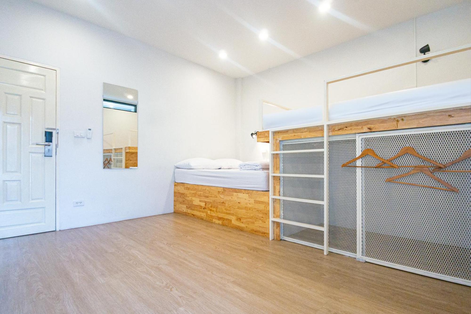 Paknap Hostel Nan Esterno foto